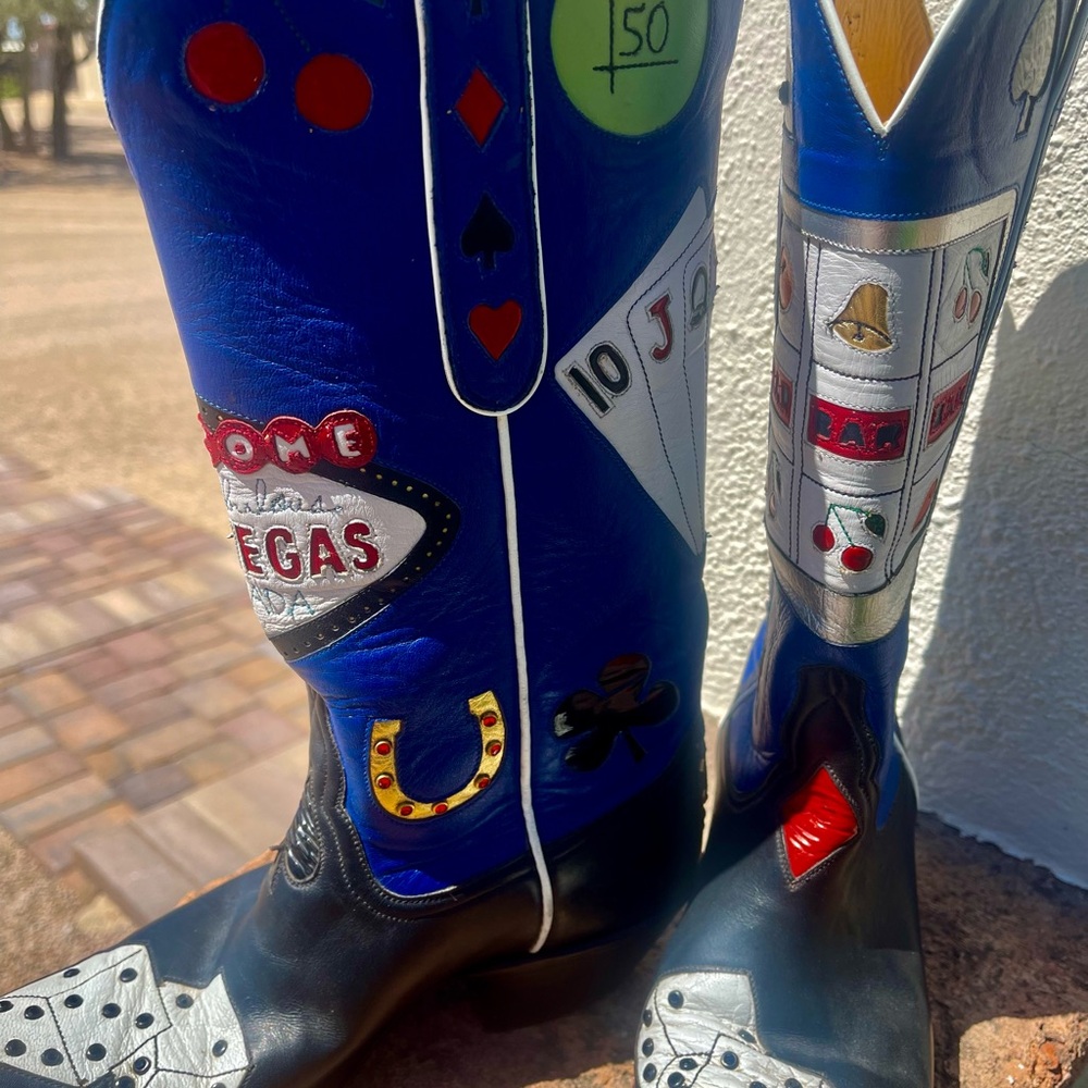 Tres Outlaws custom designed “Vegas” Cowboy boots.